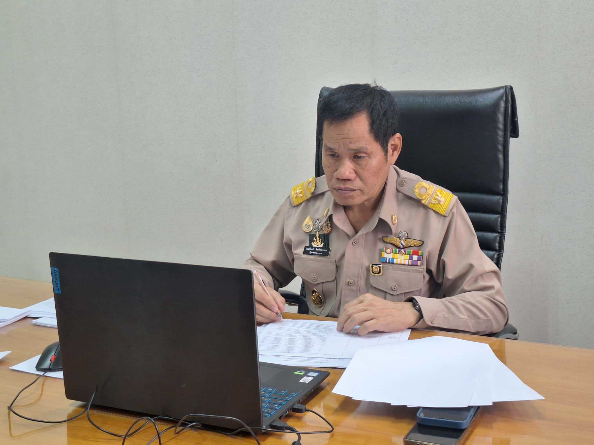 title - ผู้ตรวจราชการ ส.ป.ก. ร่วมประชุมคณะทำงานสรรหาปราชญ์เกษตรของแผ่นดินระดับเขต ประจำปี 2569 เขตตรวจราชการที่ 14 ผ่านระบบประชุมทางไกลออนไลน์ โดย Application Zoom Meeting